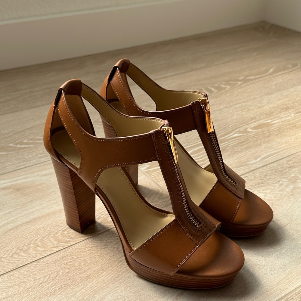 Michael Kors Brown Leather Women's Sandals - Picture 2 of 6